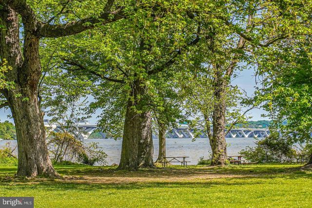 6328 GOLF COURSE SQ, Alexandria, VA 22307