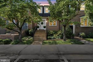 6328 GOLF COURSE SQ, Alexandria, VA 22307