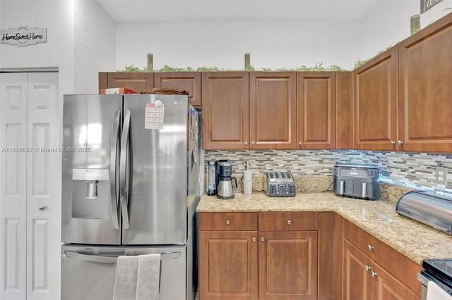 216 NE 36th Ter, Homestead, FL 33033