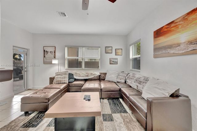 216 NE 36th Ter, Homestead, FL 33033