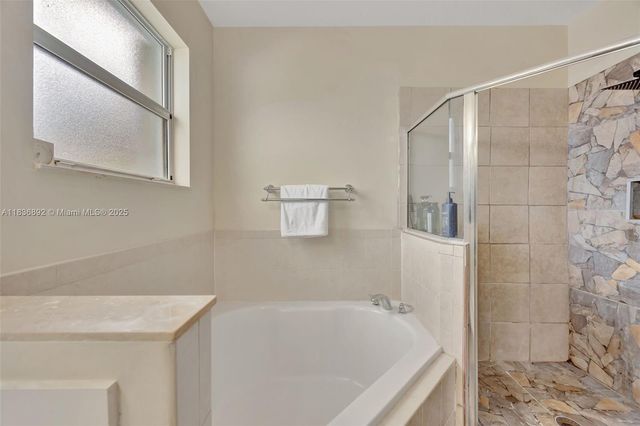 216 NE 36th Ter, Homestead, FL 33033