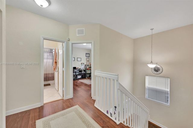 216 NE 36th Ter, Homestead, FL 33033