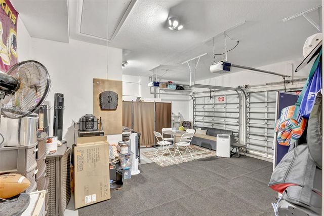 216 NE 36th Ter, Homestead, FL 33033