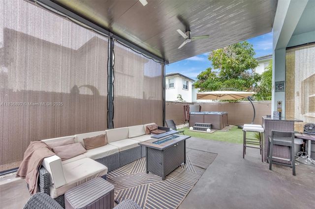 216 NE 36th Ter, Homestead, FL 33033