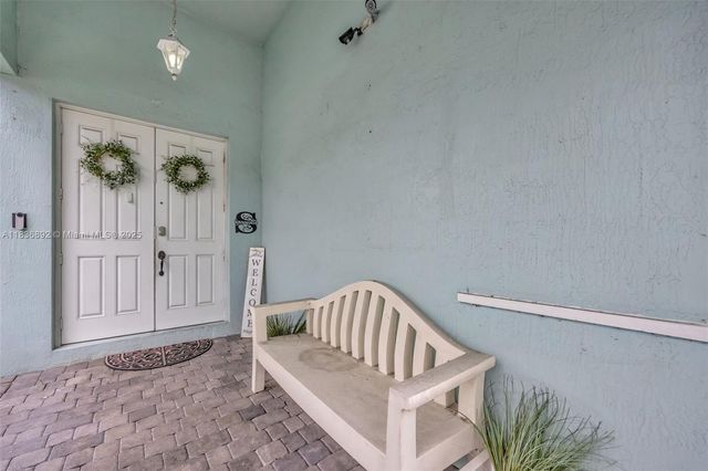 216 NE 36th Ter, Homestead, FL 33033