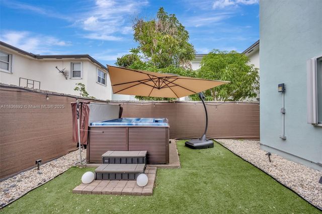 216 NE 36th Ter, Homestead, FL 33033