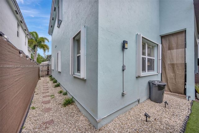 216 NE 36th Ter, Homestead, FL 33033