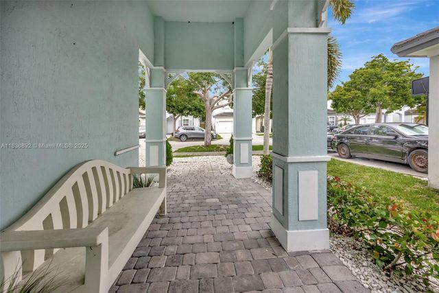 216 NE 36th Ter, Homestead, FL 33033
