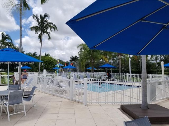 216 NE 36th Ter, Homestead, FL 33033