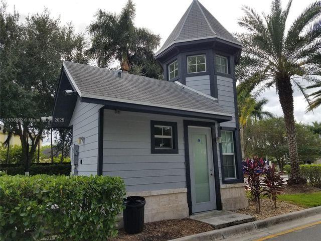 216 NE 36th Ter, Homestead, FL 33033