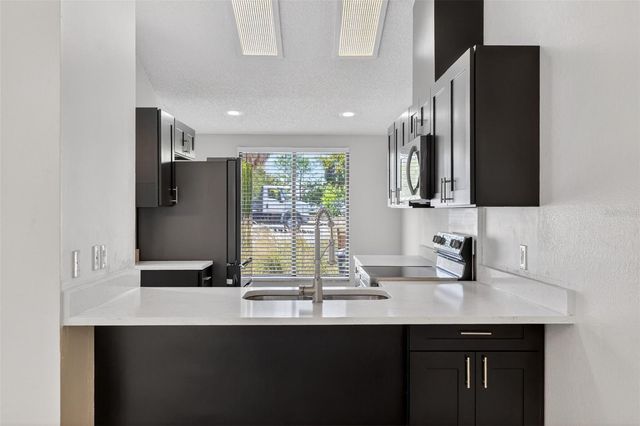 112 ANCLOTE ROAD, Tarpon Springs, FL 34689