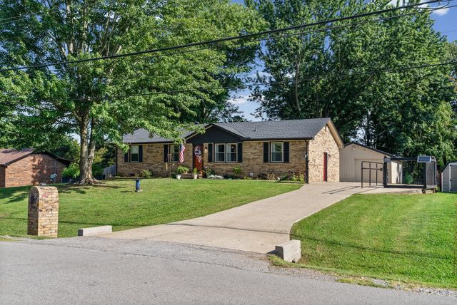 2188 Blakemore Dr, Clarksville, TN 37040