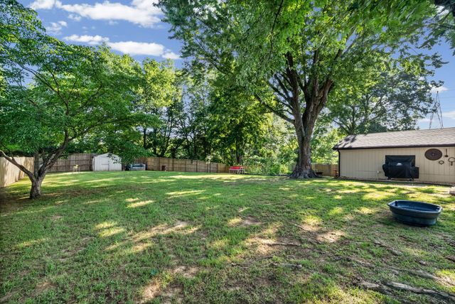 2188 Blakemore Dr, Clarksville, TN 37040