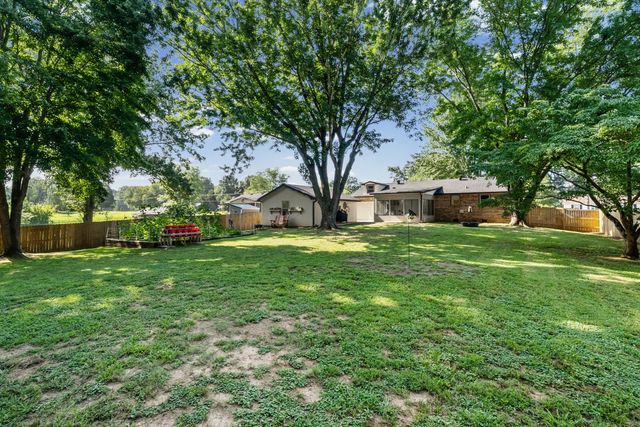 2188 Blakemore Dr, Clarksville, TN 37040