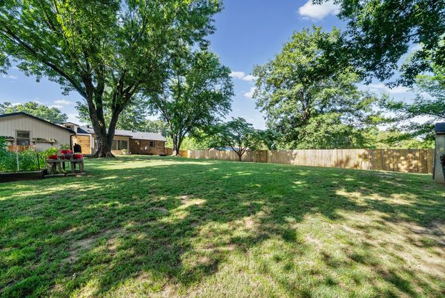 2188 Blakemore Dr, Clarksville, TN 37040