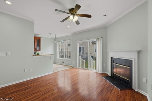 13 Reins Ct, Franklin Twp., NJ 08873