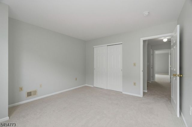 13 Reins Ct, Franklin Twp., NJ 08873