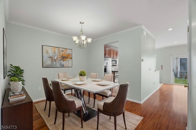 13 Reins Ct, Franklin Twp., NJ 08873