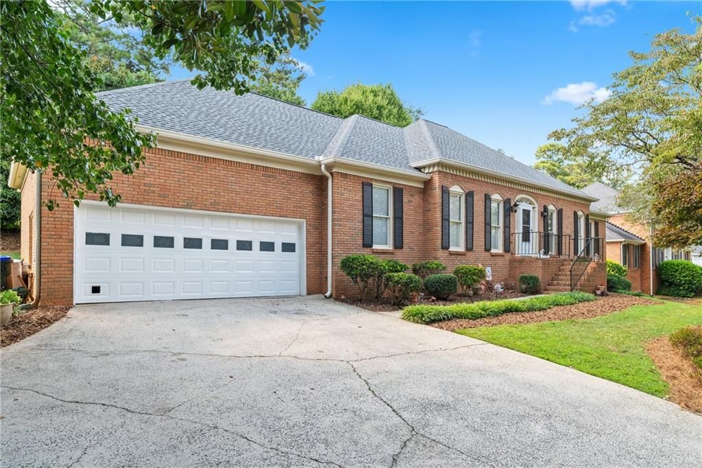 240 Saddle Creek Drive, Roswell, GA 30076
