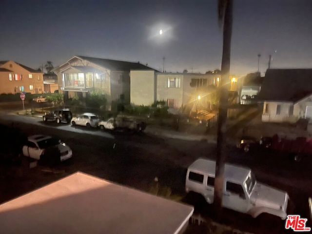 1406 2nd Avenue, Los Angeles, CA 90019