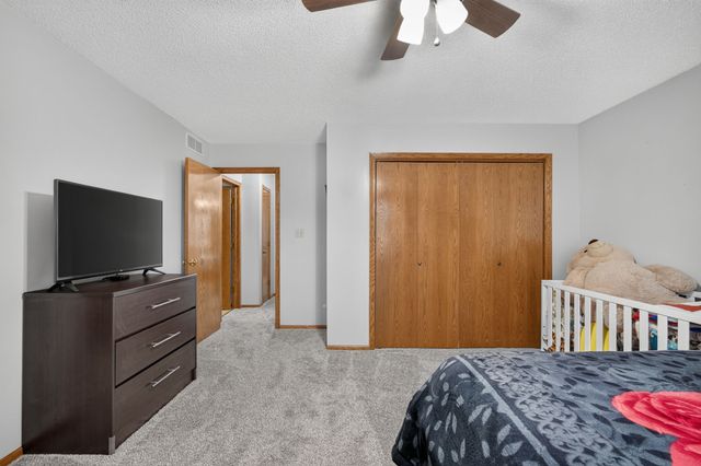 5008 Wistful Vista Drive, West Des Moines, IA 50265