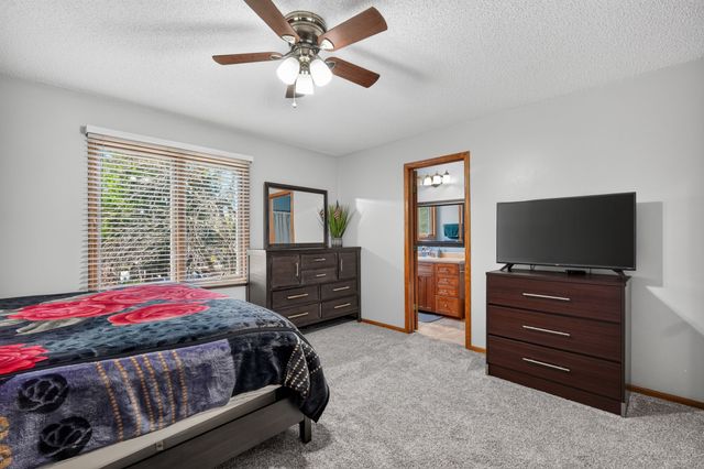 5008 Wistful Vista Drive, West Des Moines, IA 50265