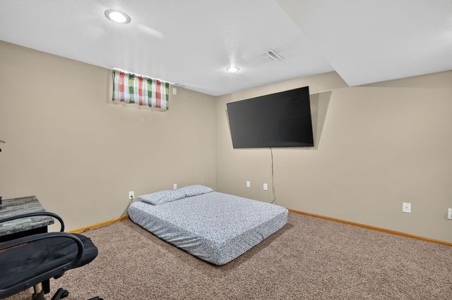 5008 Wistful Vista Drive, West Des Moines, IA 50265