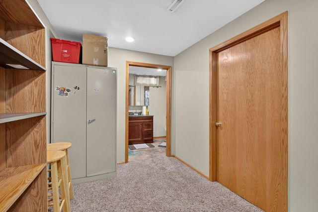 5008 Wistful Vista Drive, West Des Moines, IA 50265