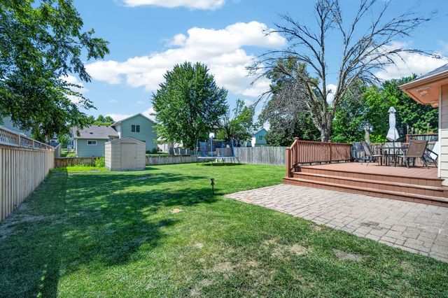 5008 Wistful Vista Drive, West Des Moines, IA 50265