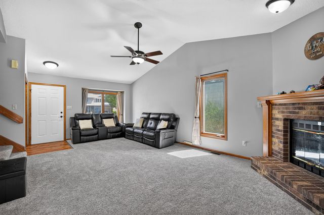 5008 Wistful Vista Drive, West Des Moines, IA 50265