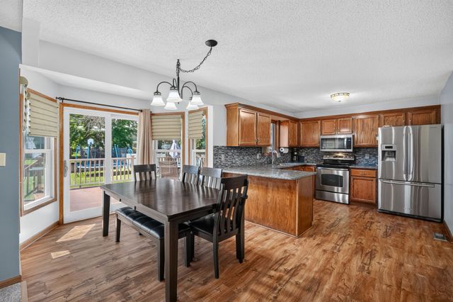5008 Wistful Vista Drive, West Des Moines, IA 50265