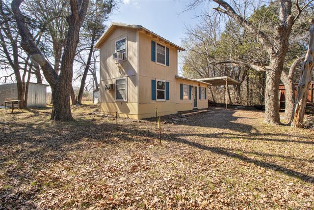 4185 Rock Creek Road, Whitesboro, TX 76273