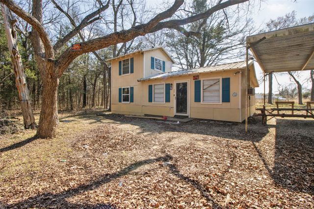 4185 Rock Creek Road, Whitesboro, TX 76273