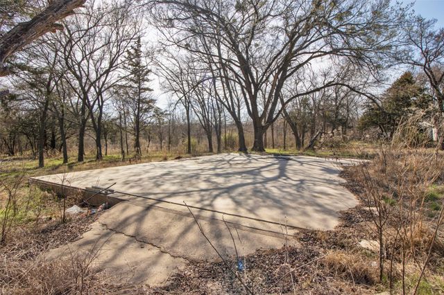 4185 Rock Creek Road, Whitesboro, TX 76273