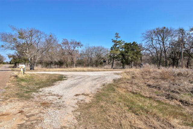 4185 Rock Creek Road, Whitesboro, TX 76273