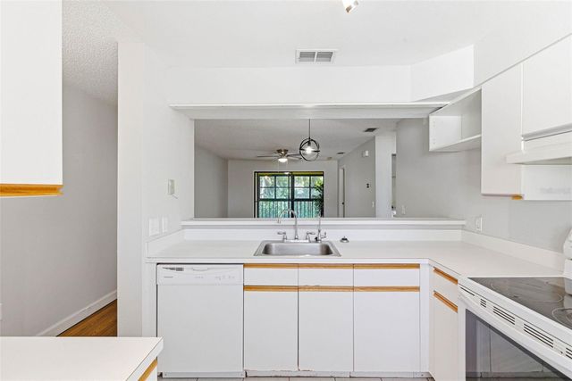 3001 58TH AVENUE S 904, St Petersburg, FL 33712