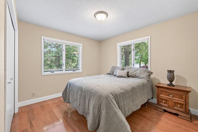 2048 17th Avenue E, North Saint Paul, MN 55109