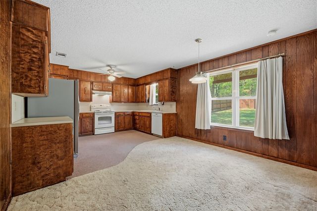 2403 Caprice Avenue, Denison, TX 75020