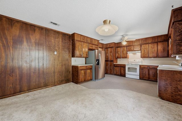 2403 Caprice Avenue, Denison, TX 75020