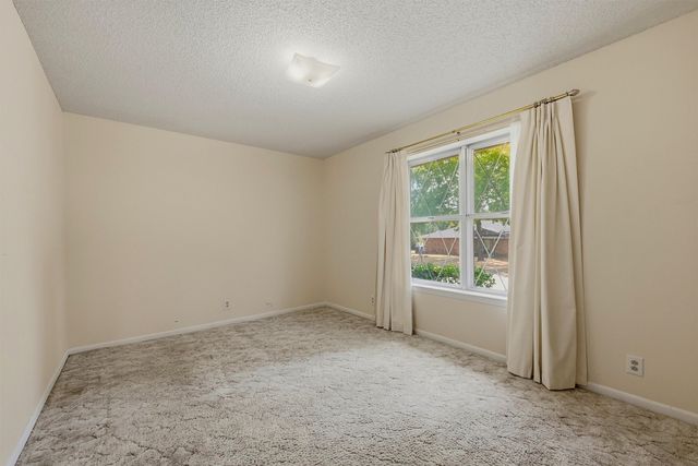 2403 Caprice Avenue, Denison, TX 75020
