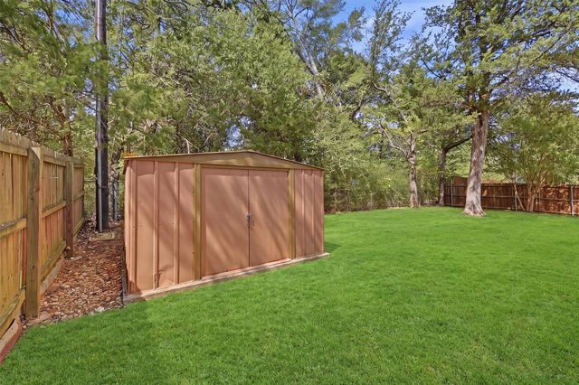 2403 Caprice Avenue, Denison, TX 75020