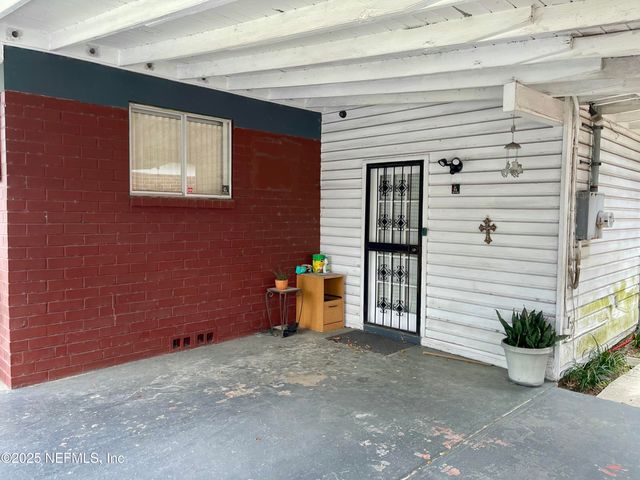 5932 FLORADALE Drive, Jacksonville, FL 32209