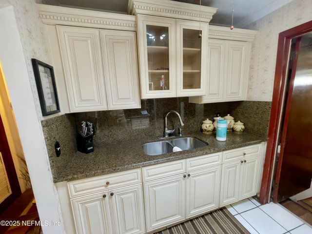 5932 FLORADALE Drive, Jacksonville, FL 32209