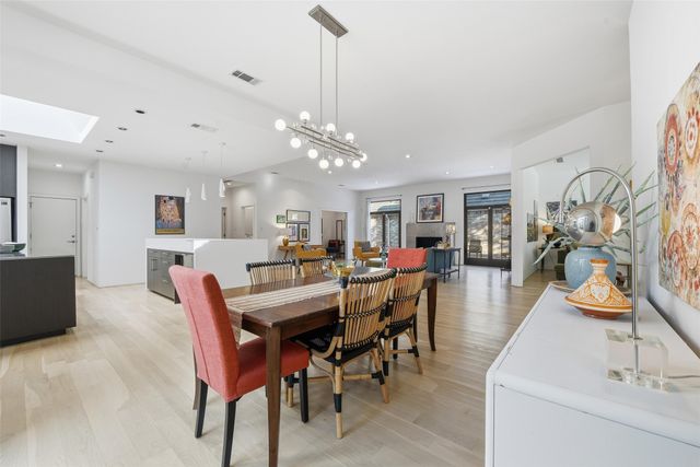 1901 Crockett Circle, Irving, TX 75038