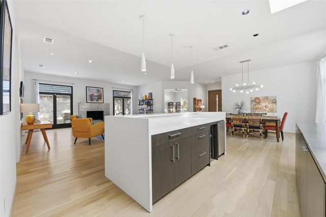 1901 Crockett Circle, Irving, TX 75038