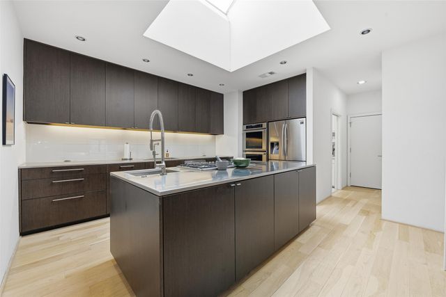 1901 Crockett Circle, Irving, TX 75038