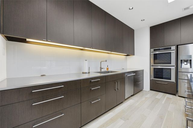 1901 Crockett Circle, Irving, TX 75038