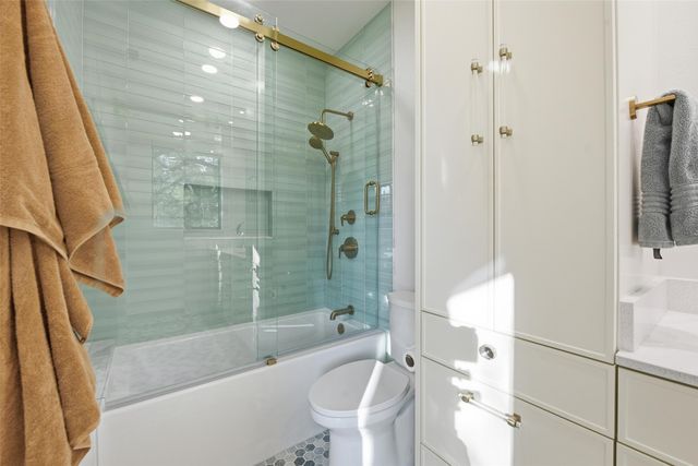 1901 Crockett Circle, Irving, TX 75038