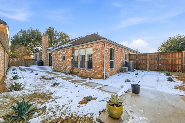 1901 Crockett Circle, Irving, TX 75038