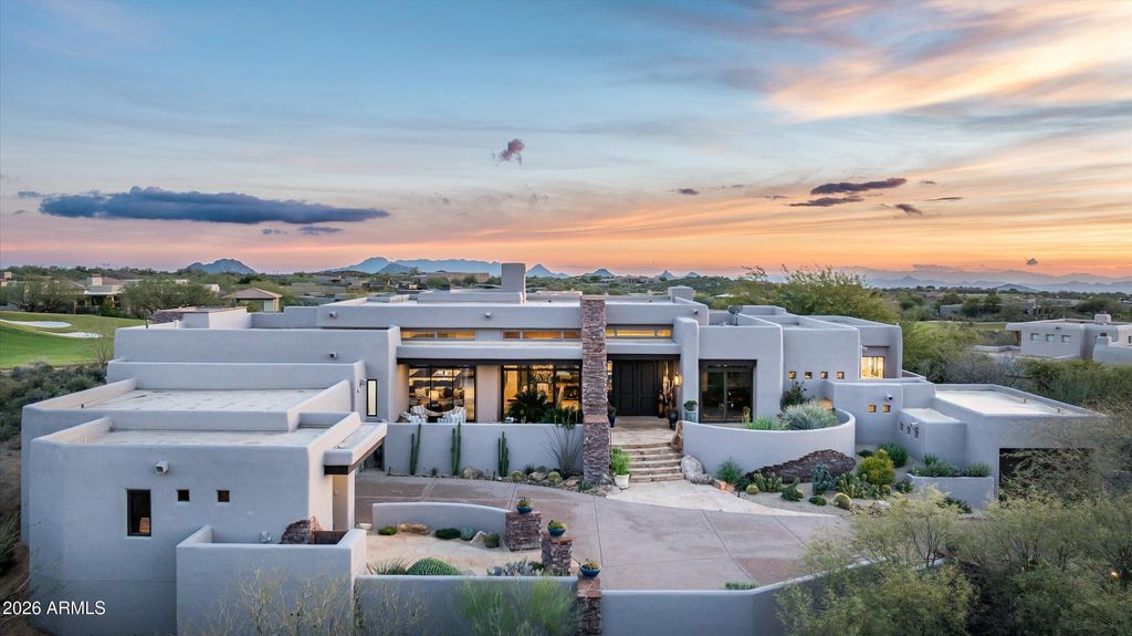Image 3 of property listing at 11343 E APACHE VISTAS Drive, Scottsdale, AZ 85262